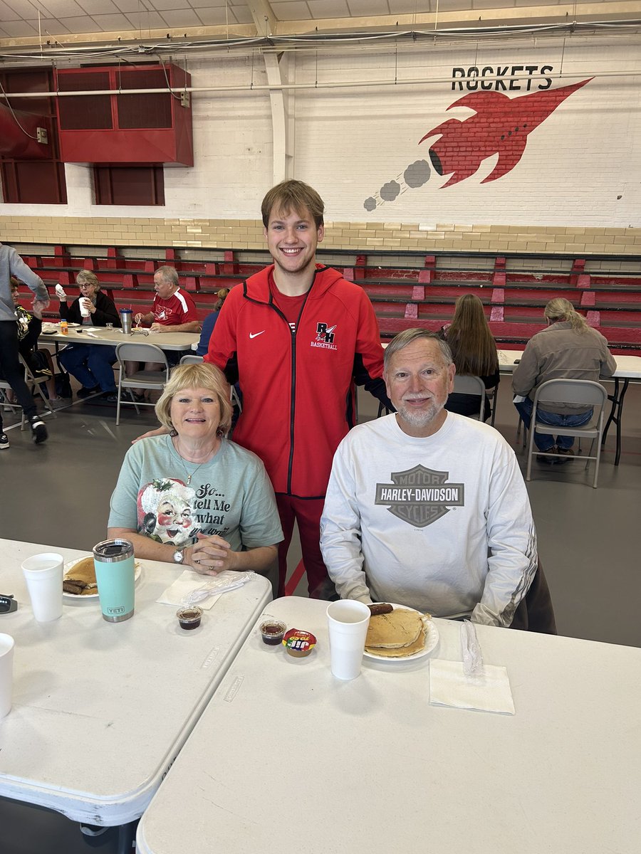 Pancake Feed was a huge success today. Thank you to everyone who came out and supported these boys! Also, thank you to those that made this possible like the Rose Hill Recreation Center and all of the hardworking parents. 🚀 Love this Community! #GoRockets