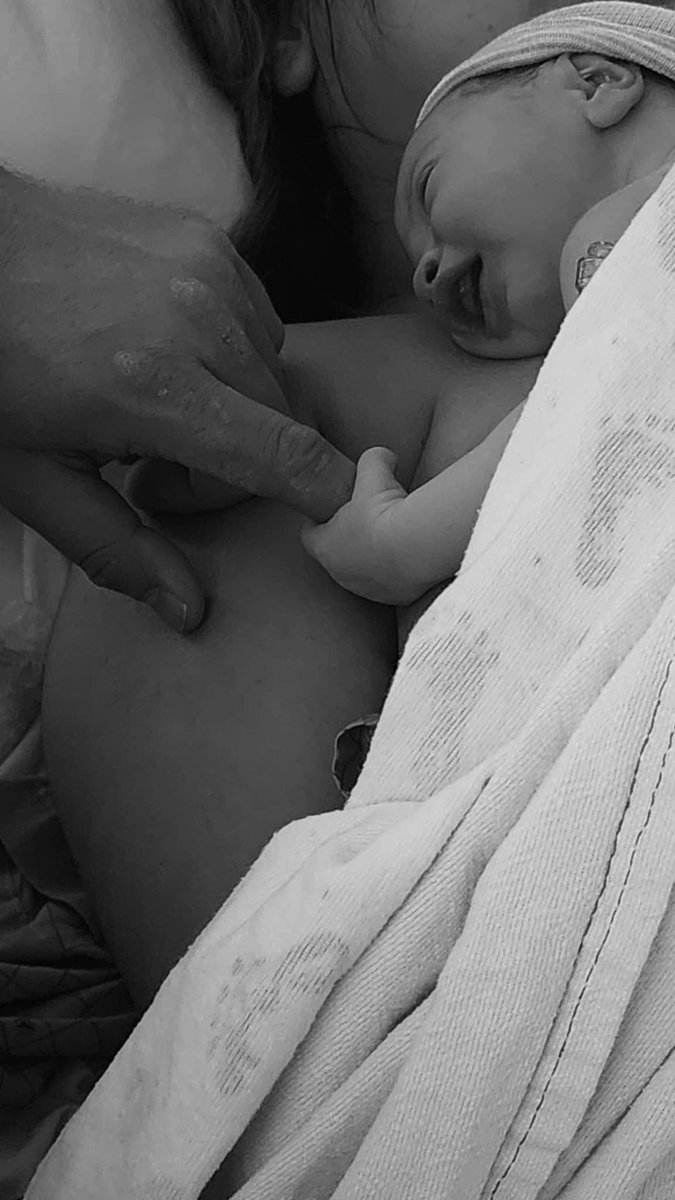 deluxe_mint's tweet photo. Dec 6
Welcome to the world
I can't wait to teach her dungeon and dragons
She's gonna grow up tough and beat up all my friends and probably me too let's be honest XD
@boringlycallie you did amazing, honey, I love you so much https://t.co/RxDhQ9k1uH
