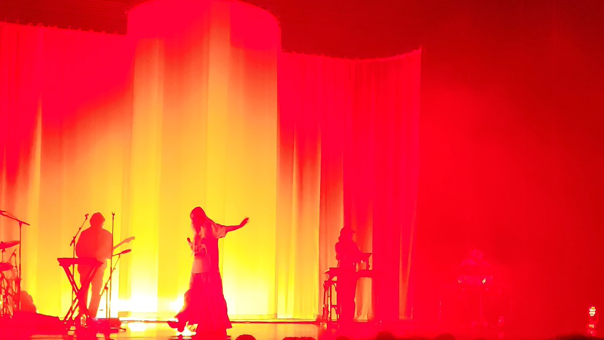 Hope19651's tweet photo. Bedankt 🎤🎶
#S10 in 
#Heerlen https://t.co/TlJ0pKIYF9