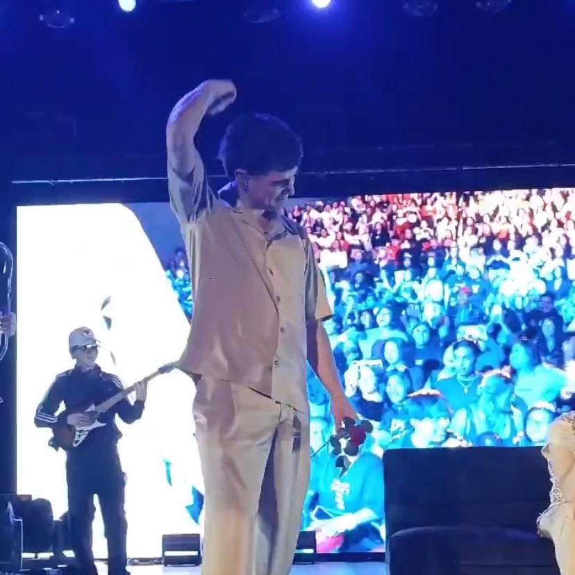 iquepaola__'s tweet photo. Cd9: se comienza a sentir el final… 
y yo: https://t.co/OWizJXshGr