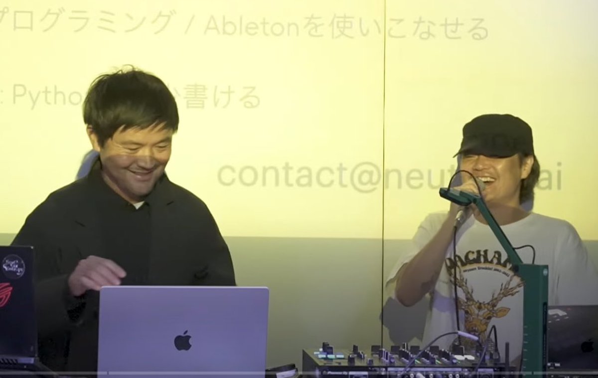 DJHATA_Dachambo's tweet photo. Ableton Meetup Tokyoに登壇してくれた、徳井直生さんの動画が公開✨📺‼️
「AI音響合成モデルのパフォーマンス活用法」 Part 2 Q&A / Tips for Neutone by Nao Tokui
https://t.co/8tQt6o33uh
「AIで予測できないものが出てきて、それとセッションしてって、バンドみたい」って話してたりも〜 https://t.co/zJQIjG2IiB