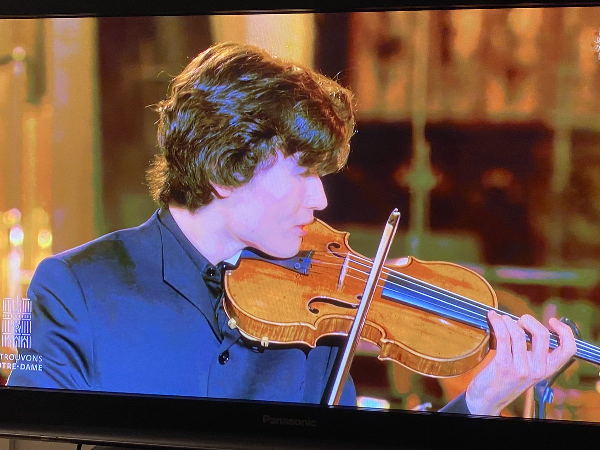 #NotreDameDeParis le génie de Bach par le violoniste #daniellozakovitch