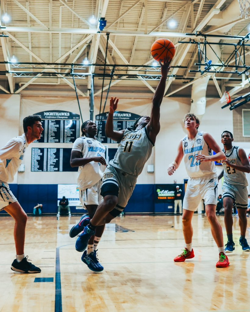TheHoopState's tweet photo. MJ WILLIAMS HAS 28 POINTS AT HALF‼️ FarmVille leads Millbrook 37-32 at the break

Watch the second half LIVE HERE: https://t.co/MBOwjgWTYP https://t.co/3Ly8bvJElI