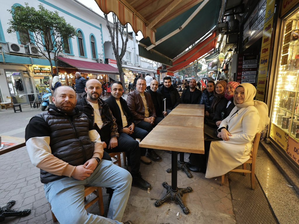 cadder54's tweet photo. Adapazarı Belediye Bşk. Sn. Mutlu Işıksu’yu uzun bir aradan sonra Çark Caddemizde ağırlamaktan memnuniyet duyduk.

Değerli Başkanımıza Çark Caddemize gösterdiği ilgiden dolayı teşekkür ediyoruz.

#Adapazarı
#AdapazarınaDeğer 
#ÇarkCaddesi 
#Cadder https://t.co/aypTtoy9zK