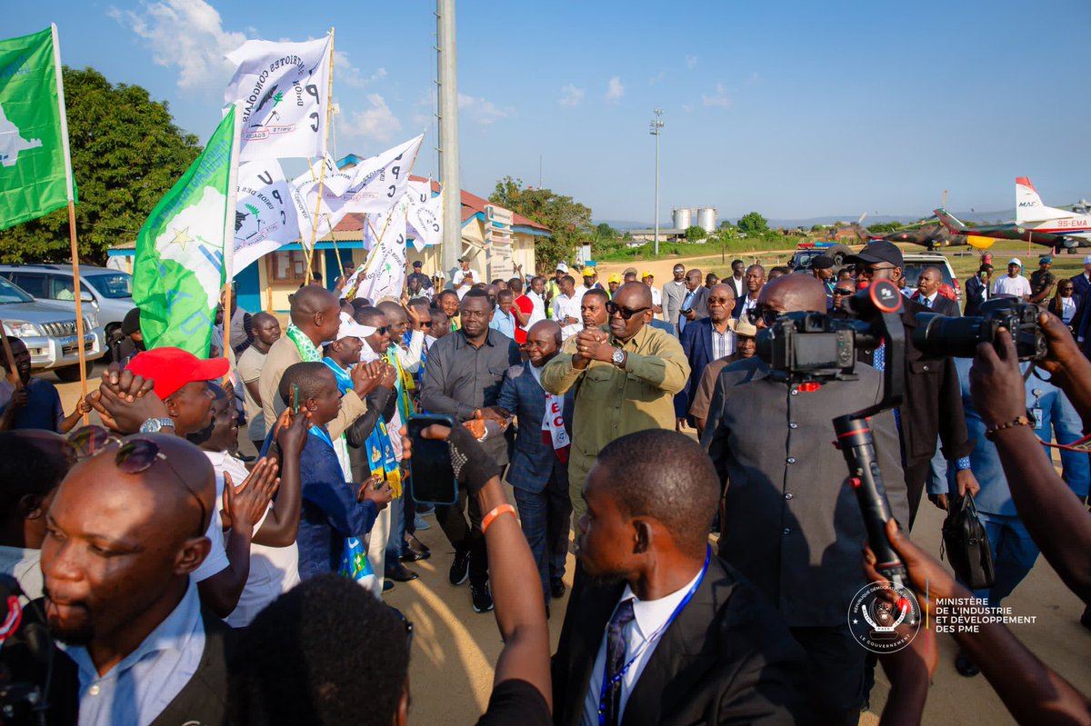 LouisWKabamba's tweet photo. #RDC 07.12.2024 Avec toutes les structures sous ma tutelle, nous avons amorcé une mission d'inspection, de prospection et de sensibilisation sur les enjeux du développement industriel et la promotion de l'entrepreneuriat dans la province de l’Ituri.

>> Part 1 https://t.co/2kqGhfK5yN