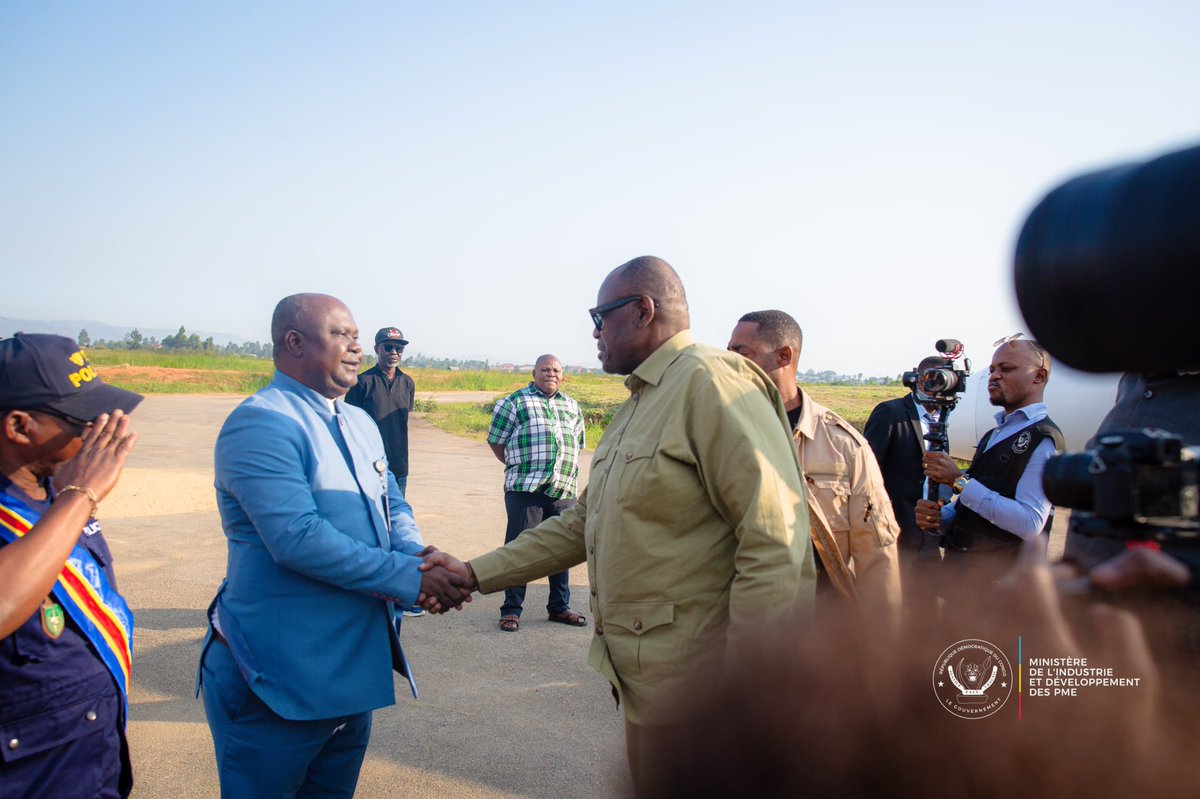 LouisWKabamba's tweet photo. #RDC 07.12.2024 Avec toutes les structures sous ma tutelle, nous avons amorcé une mission d'inspection, de prospection et de sensibilisation sur les enjeux du développement industriel et la promotion de l'entrepreneuriat dans la province de l’Ituri.

>> Part 1 https://t.co/2kqGhfK5yN