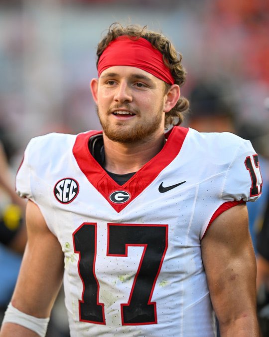 Keep your eye on star safety, Dan Jackson #17! Kid always around the ball and the kid just makes plays! #raiders #stuartschweigert #nfl #yam #georgia #collegefootball