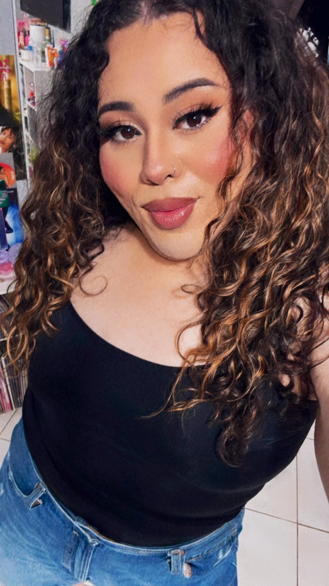 PacoSlays's tweet photo. Hey Big head 😘😍😭 https://t.co/bTUqKRBLoX