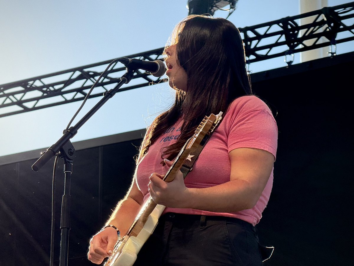 97xonair's tweet photo. We loved @gigi4perezβs #97XNBT set like a sailor! β΅οΈ
#sponsored by #CleanEarthSystems π https://t.co/rq5lDCe4Zg