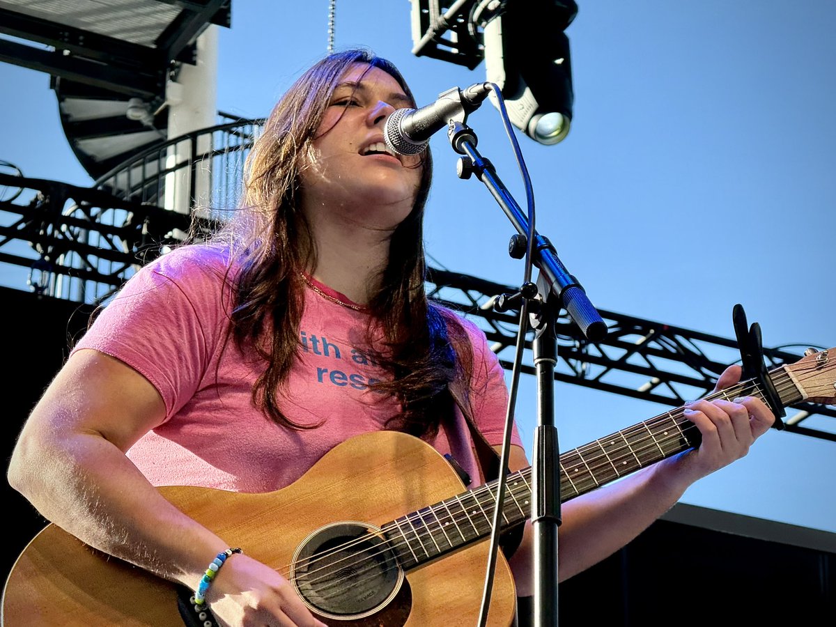 97xonair's tweet photo. We loved @gigi4perezβs #97XNBT set like a sailor! β΅οΈ
#sponsored by #CleanEarthSystems π https://t.co/rq5lDCe4Zg