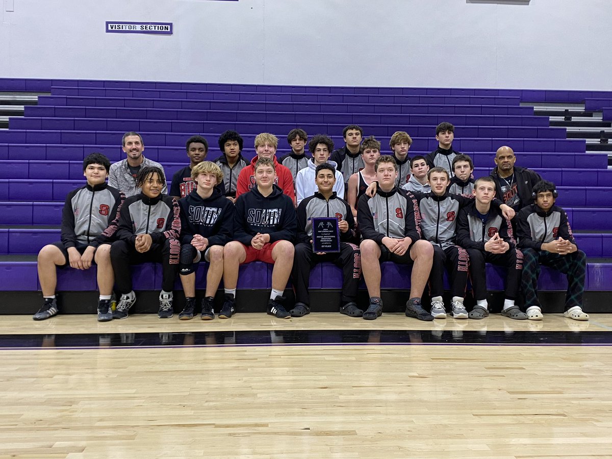 FZSwrestling's tweet image. Freshman are FZW Dual Champs. 5-0 on the day! Amazing job!