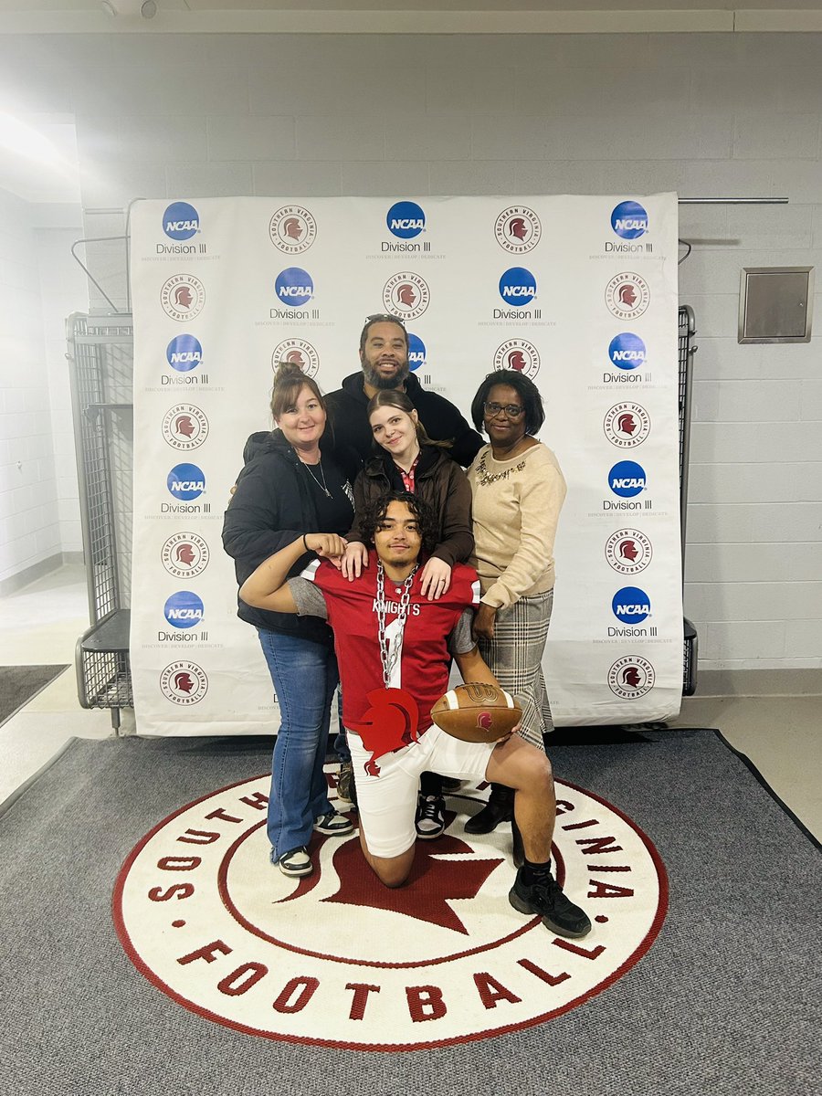 terrenceearly2's tweet image. Thank you very much @coachbillynixon for the amazing visit today! I’m very excited to get back on campus soon!