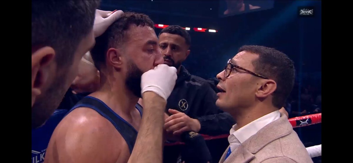 allianceMMA_'s tweet image. Franchement, énorme RESPECT à Billy il a organisé tout l’évent + mis bien tout les participants de l’évent , il a réussi à tenir tête face à Greg MMA, c’est la définition d’un vrai guerrier #DTRFight