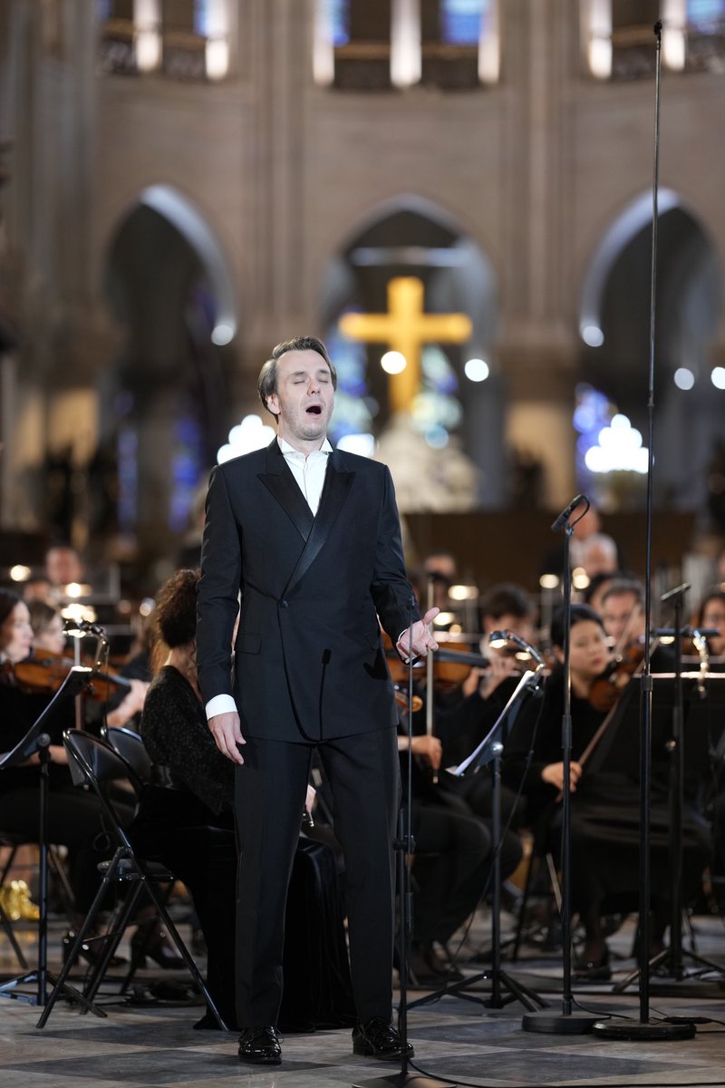 Orchestre Philharmonique de Radio France (@philharrf) on Twitter photo Réouverture de Notre Dame avec le ténor <a href="/ben_bernheim/">Benjamin Bernheim</a> dans « Ave Maria » de Schubert
@gustavodudamel direction
En direct sur <a href="/franceinter/">France Inter</a> et @france.tv
<a href="/radiofrance/">Radio France</a> <a href="/Electron_Prod/">@ElectronLibreProd</a> Réouverture de Notre Dame avec le ténor <a href="/ben_bernheim/">Benjamin Bernheim</a> dans « Ave Maria » de Schubert
@gustavodudamel direction
En direct sur <a href="/franceinter/">France Inter</a> et @france.tv
<a href="/radiofrance/">Radio France</a> <a href="/Electron_Prod/">@ElectronLibreProd</a>
