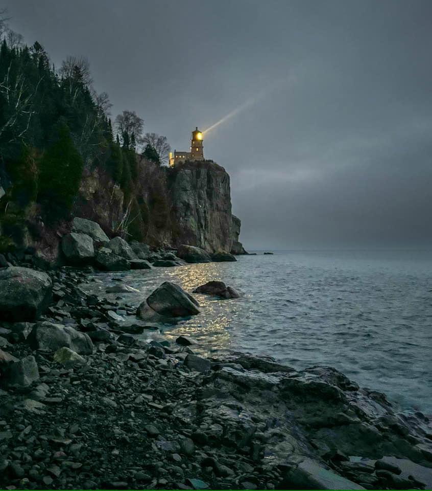 lightphotosnet's tweet photo. #SplitRockLighthouse US part of Great Lakes / Split Rock Lighthouse https://t.co/B1v3GOVBT2 https://t.co/iw4S5UKOWA