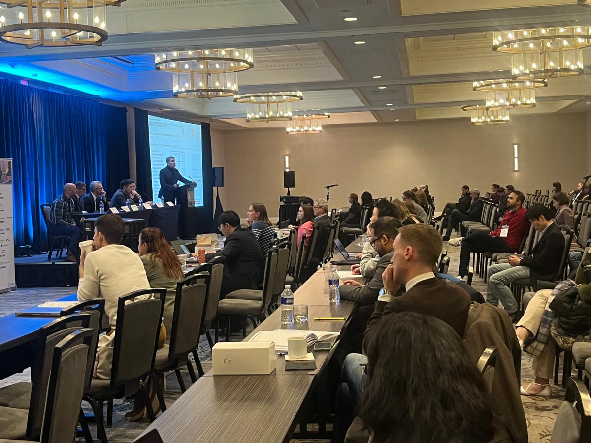 SCWDnews's tweet image. Exploring the metabolic and nutritional shifts in advanced cancer: from body fat changes in breast cancer to early #cachexia markers in pancreatic cancer. Important insights shared during session N at #SCWDConference2024.
#CancerNutrition #Sarcopenia