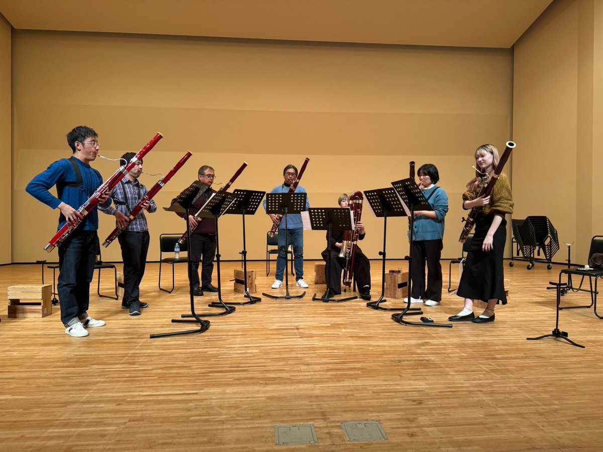 昨日は入念にリハーサル、でした。Jugottの皆さんにエネルギー頂いてます！
本日、12/8、14時開演、名古屋文理大学文化フォーラム (稲沢市民会館)
maps.app.goo.gl/TZu7fkfcNX6sBc…
です。
ドルチッシモのCD、持って参りました。
皆様のご来場、お待ち申し上げます。