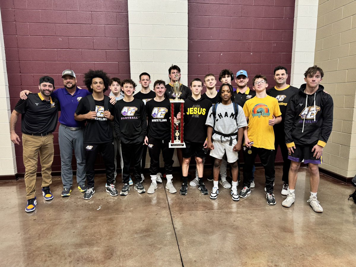 JoshuaWhite148's tweet photo. Finished 3rd at the Ed Frank Invitational. Team came in 1st over all. This is video of SV in Consi-semis that went to OT vs AL 5A state placer. 
🦅🦅🦅
@AScholarsBrand @CoastRecruits @prepsrecruit @Payse45 @KevinMoses38 @Ck2Sports @giaasports @athens_school https://t.co/1xfVYrnCBl