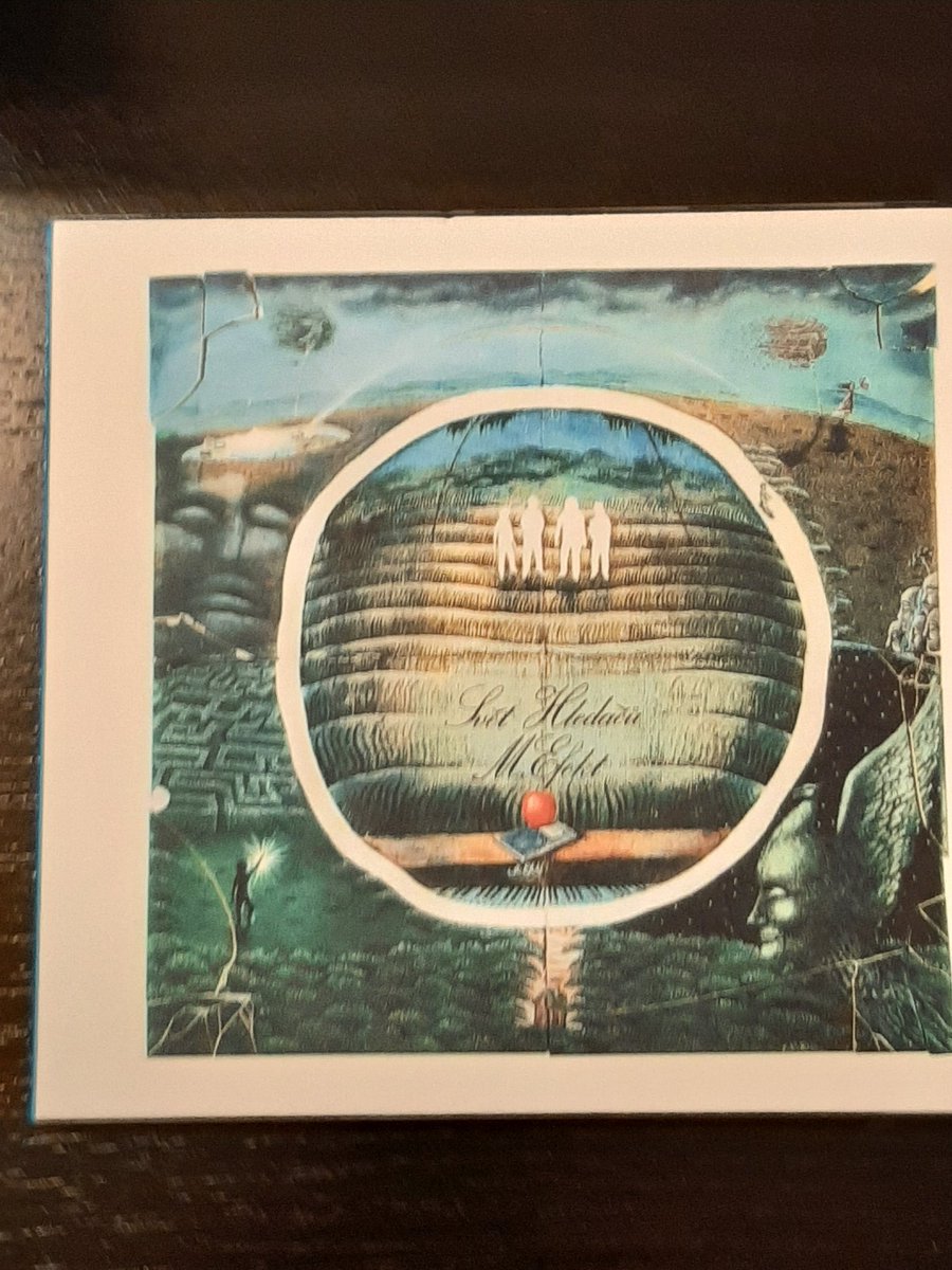 BubenikKarel's tweet photo. The eighth studio album by the Czech prog rock band Blue Effect. The album was released in 1979.
#NowPlaying #BlueEffect #Progrock https://t.co/vXnpMjWces