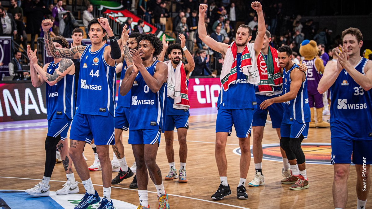 SKYLINERS im TOP FOUR frankfurt-skyliners.de/news-service/d… #skyliners #frankfurt #bblpokal #topfourwirkommen