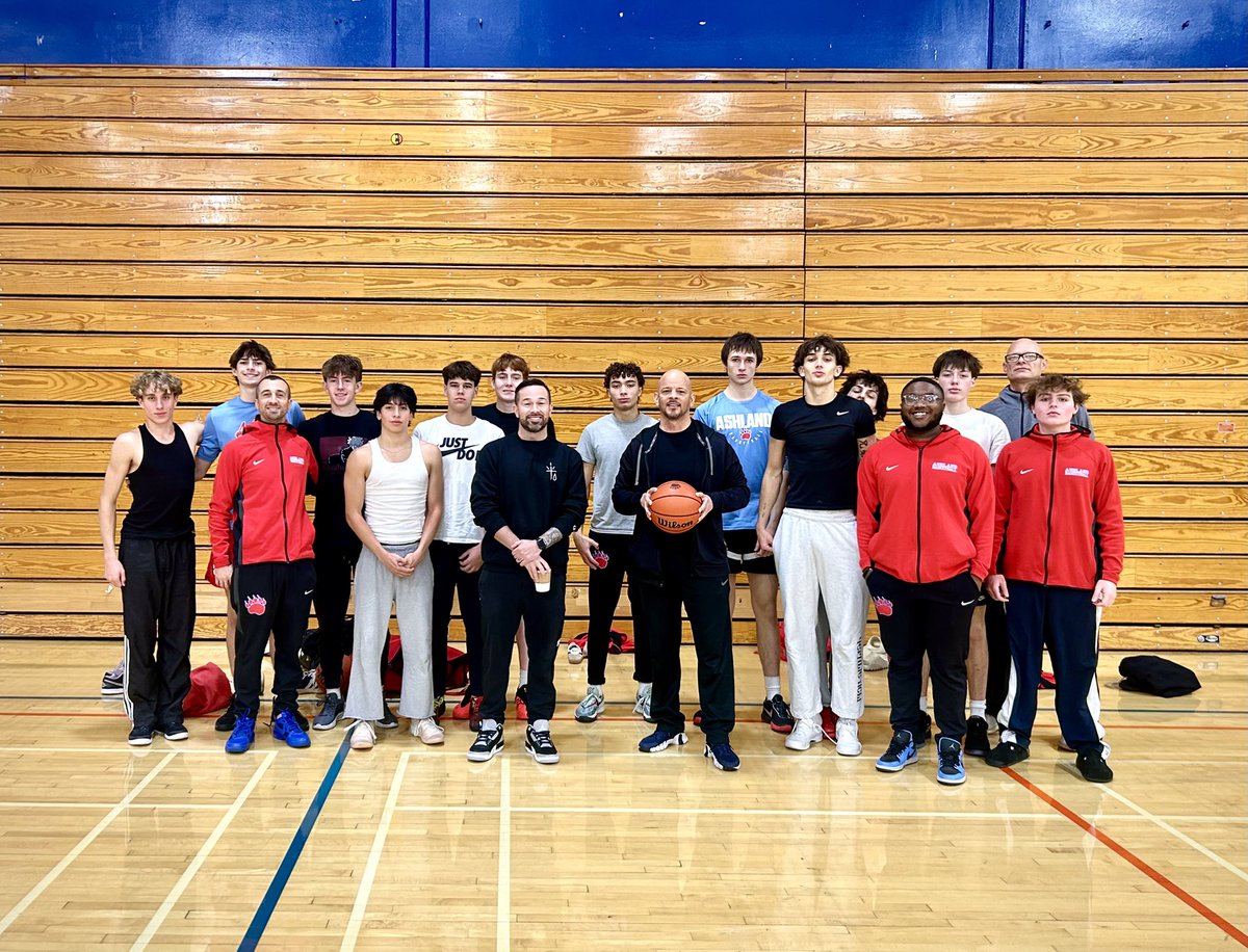CoachAJordan's tweet photo. When those young men you’ve coached become Men who now Coach. Grateful to be invited by my guy @nehemiah_dedmon to share a message about building a culture of winning off the court with @AHS_AshlandHigh Men’s Basketball team. 

Great meeting HC @aniiirudhsairam ✊🏽 https://t.co/RmOgoYdu9M