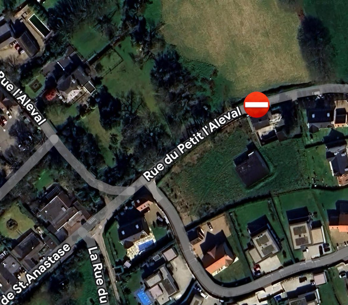 ***Road Closure***
Due to a fallen tree, Rue du petit l’Aleval will remain closed tonight.
