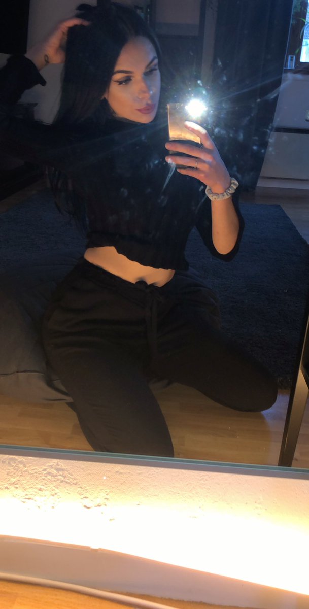 Recommend movies for me to watch it’s weekend 

t.me/klara_Ashford