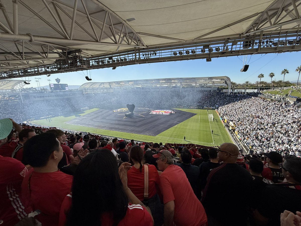 NYCBantams's tweet photo. Anxiety through the fucking roof, let’s 
 go #rbny https://t.co/nWe5QBQl36