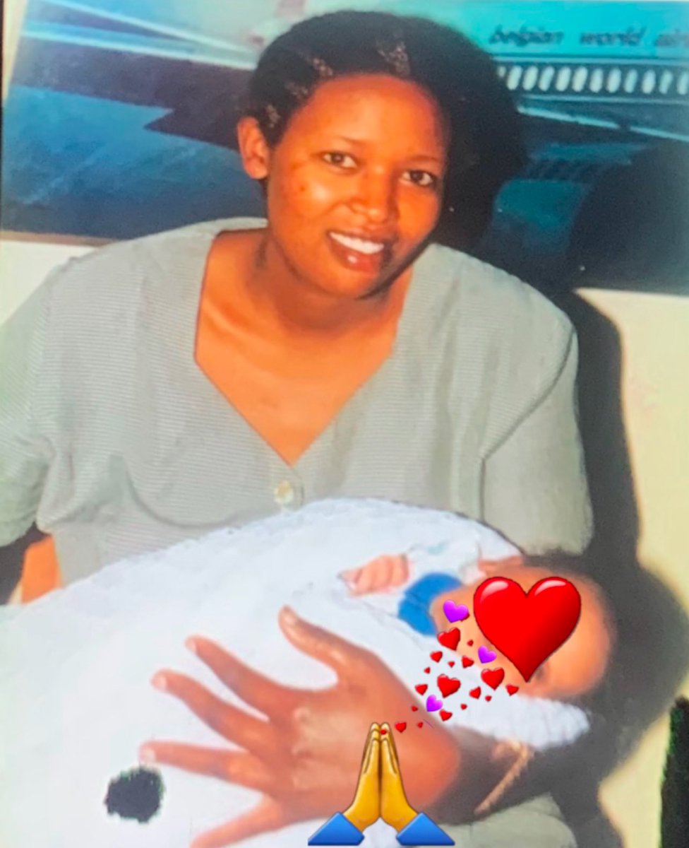 UmwamikaziRw's tweet photo. Taliki ya 8/12 …. nibwo nambitswe #Ikamba ryo kwitwa #Umubyeyi , Imana Isumbabyose Impa umwana w’umuhungu…
Mbega umunsi wari mwiza
Umunsi w’amarangamutima…
Ngarutse imbere YAWE nje kugushima Data Uhoraho🧎♀️🧎♀️🧎♀️🧎♀️👇🏽 https://t.co/0MI78QgzgD