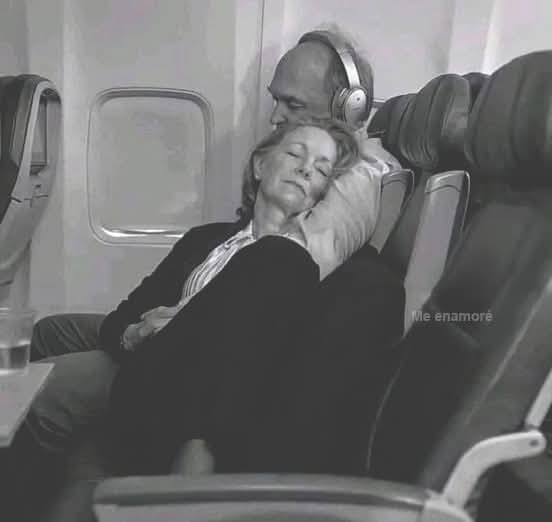 IlseParamo's tweet photo. El hombre más atractivo del mundo es un hombre que trae paz. 💕 TeAmo!! https://t.co/lVtaYKNkz3