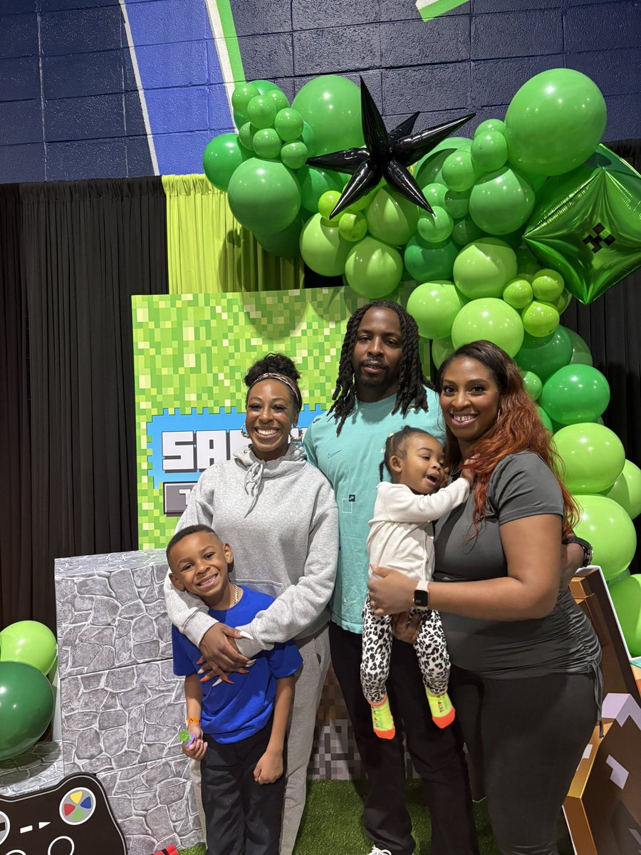 A.B. Burns-Tucker tweet media