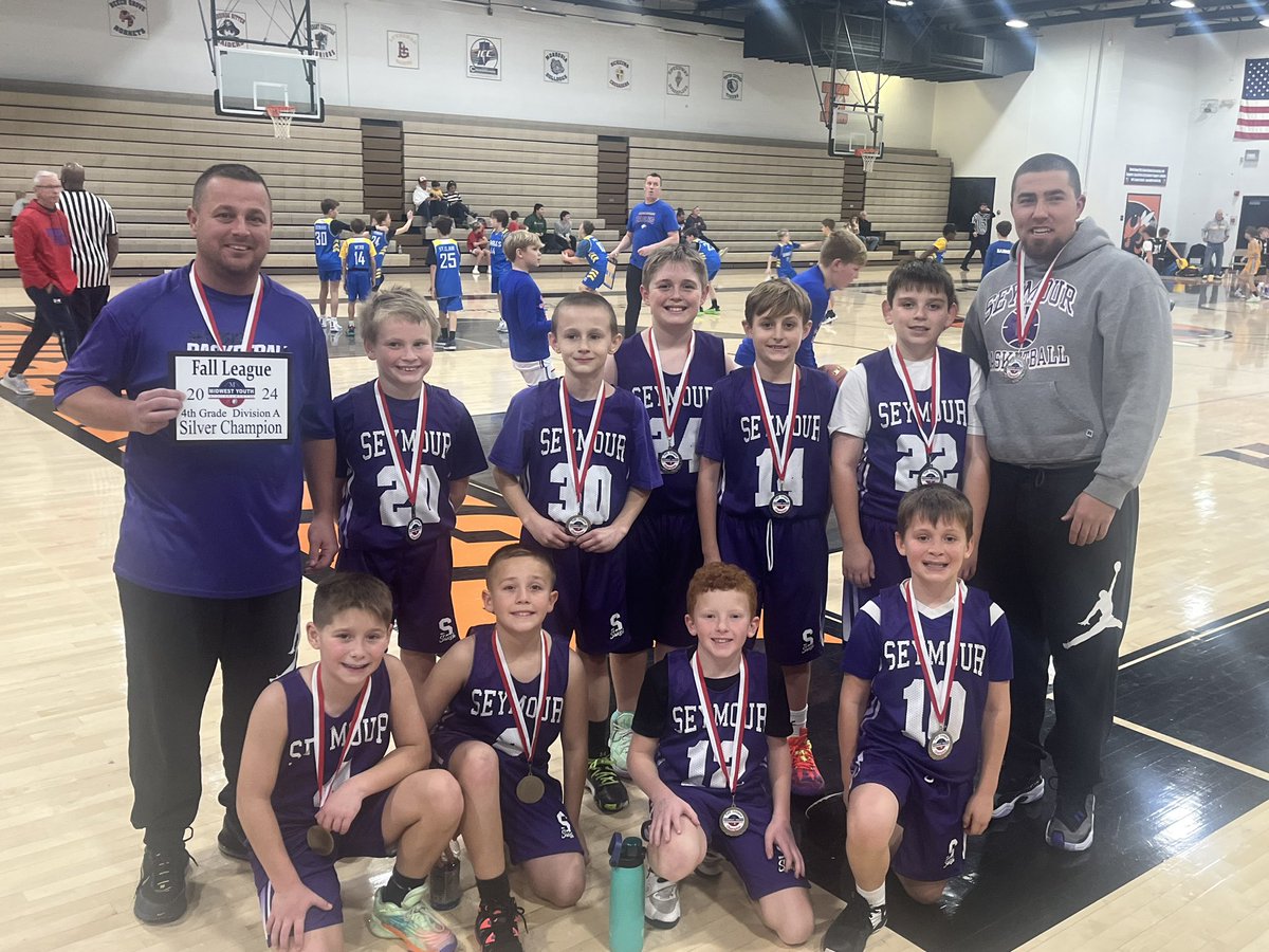 Big congrats to our 4th grade Seymour Swish Purple team on their Silver Bracket Championship today. 🦉🏆🥇#Go Owls