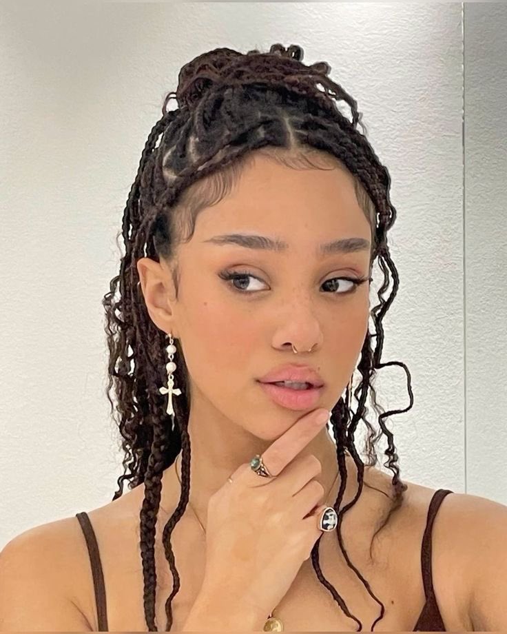 manonloops's tweet image. Things meret manon did before debuting in Katseye; a thread