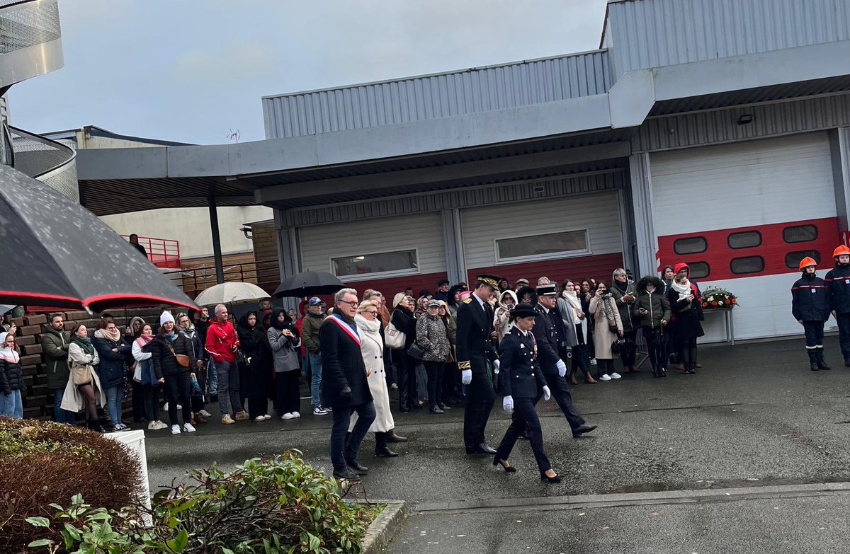 La #SainteBarbe pour célébrer la grande famille des #sapeurs-pompiers et honorer  leur engagement! 
« Courage et dévouement » « Sauver ou Périr » chacune de leurs devises illustrent  l’état d’esprit qui les animent et la part irréductible des dangers qu’ils doivent affronter !