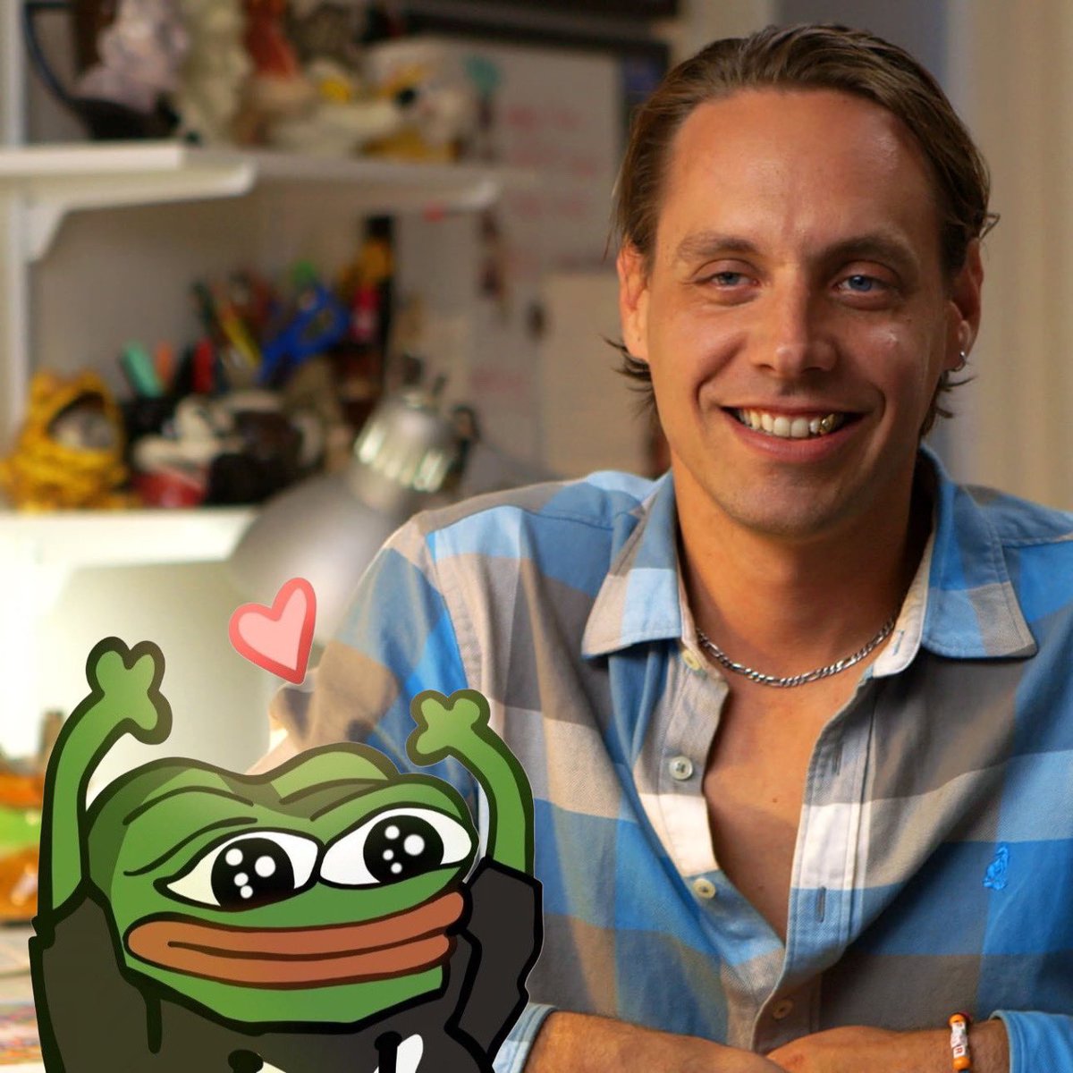pominik's tweet photo. Matt Furie, creator of Pepe the Frog, received 1T of $PEPE from the community last year. He sold his tokens for $600,000.

1T $PEPE would be worth $24,000,000 today. https://t.co/zbXMywdSiy