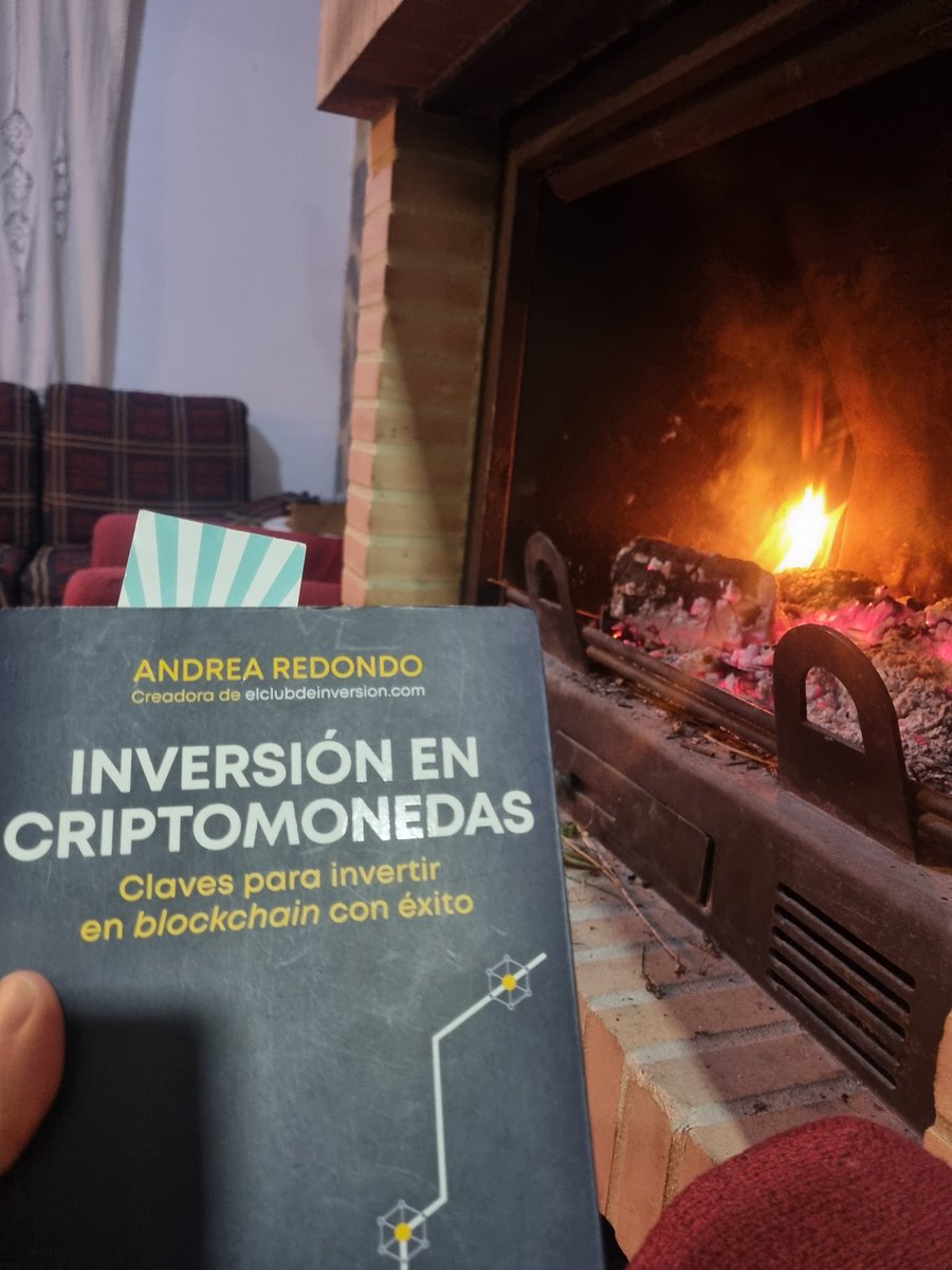 Aaron_FA's tweet photo. En momentos como los actuales, con BTC en 100k, mi mejor recomendación es que te formes antes de que inviertas en nada. X ej este libro de @andrearedondo #andrearedondo https://t.co/MGd6sUcEmZ