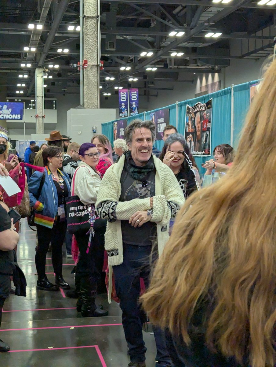 Lyndzi's tweet image. The Starsky Sweater fit great and Con loved it!