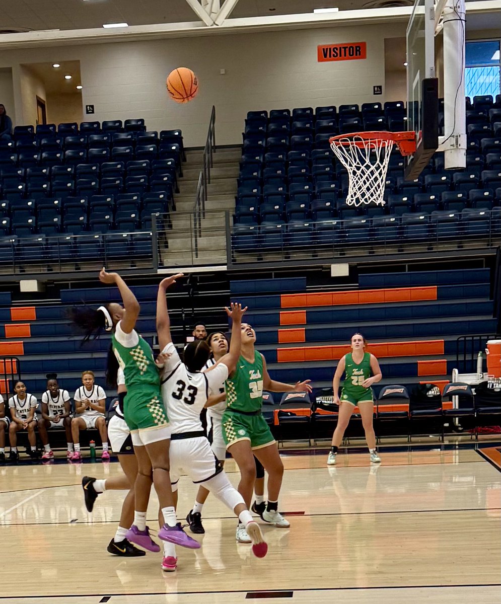 Great 8 GBB Classic (@great8classic) on Twitter photo Exciting 1st qtr of action. E’Marriah Johnson w 4 pts for GCTbut <a href="/LRCentralWBB/">LR Central Lady Tiger Hoops</a> leads GCT 15-9 w 3 mins to go. <a href="/Great8Classic/">Great 8 GBB Classic</a> Exciting 1st qtr of action. E’Marriah Johnson w 4 pts for GCTbut <a href="/LRCentralWBB/">LR Central Lady Tiger Hoops</a> leads GCT 15-9 w 3 mins to go. <a href="/Great8Classic/">Great 8 GBB Classic</a>