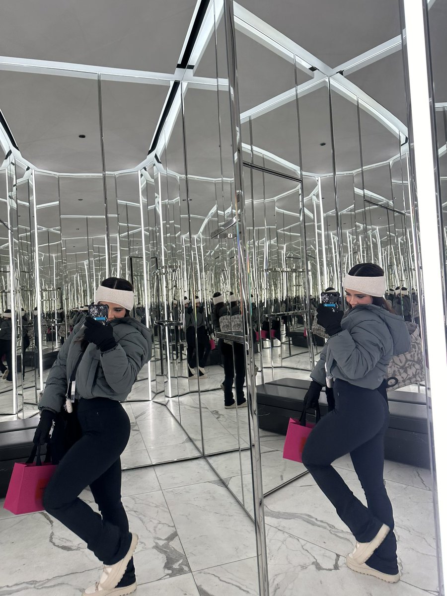 Alanita ₊˚⊹♡ (@alanafloresf) on Twitter photo 