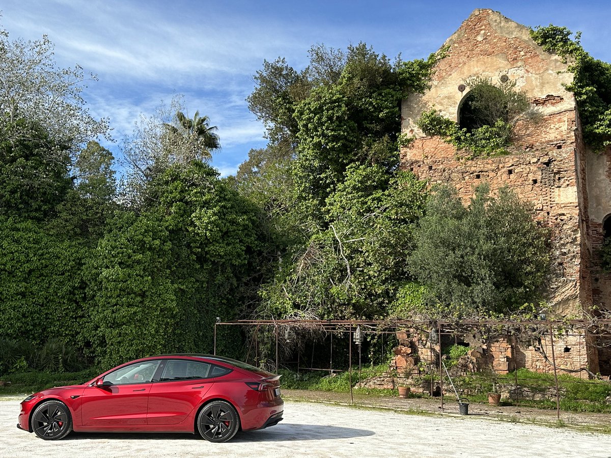 Emilio_JFRey's tweet image. Es impresionante lo poco que gasta el #TeslaModel3Performance para las prestaciones que tiene