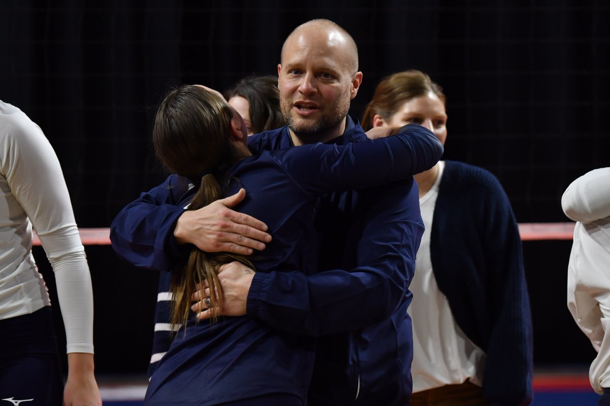 Concordia Bulldogs (@cunebulldogs) on Twitter photo Shoutout to our <a href="/cunevolleyball/">Concordia Bulldogs Volleyball</a> seniors for a remarkable four (or five) years with the program. Special seasons are made by special people.
Love | Trust | Hard Work | Sacrifice Shoutout to our <a href="/cunevolleyball/">Concordia Bulldogs Volleyball</a> seniors for a remarkable four (or five) years with the program. Special seasons are made by special people.
Love | Trust | Hard Work | Sacrifice