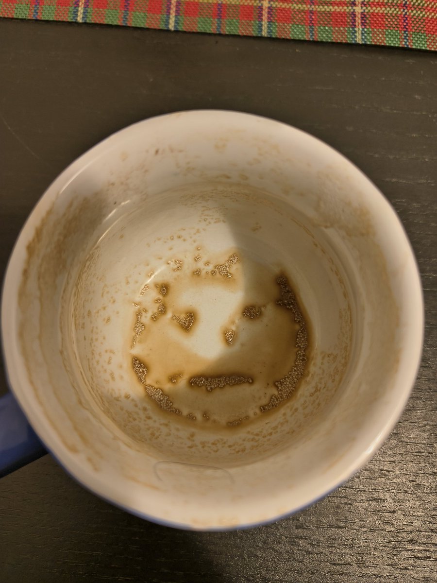 vdreamcatcher's tweet photo. My sad coffee the day after. https://t.co/P3WQzK6aR1