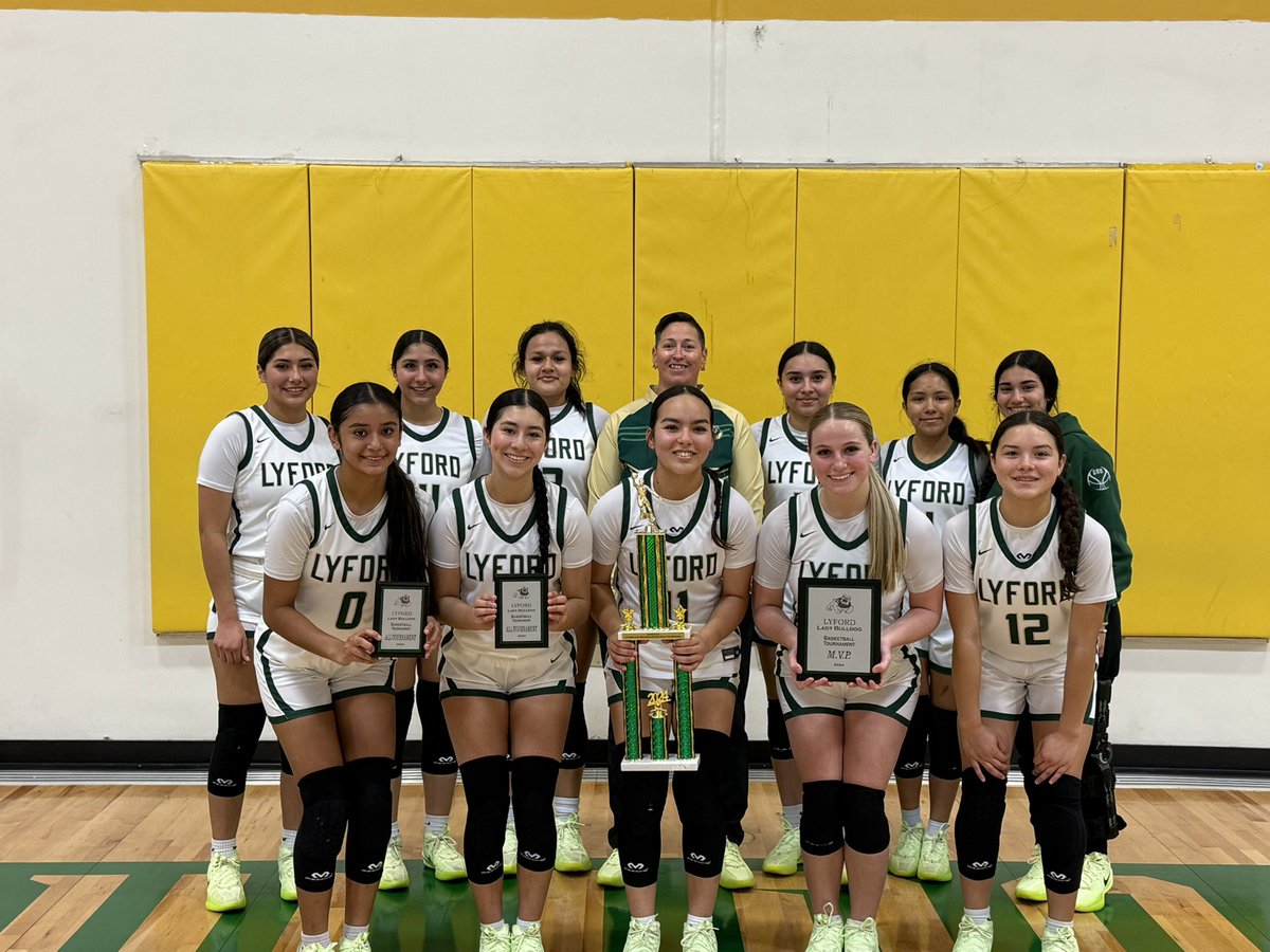CoAcHTeEHooPs's tweet photo. LYFORD GBB TOURNAMENT CHAMPIONS!!! 
MVP #3 BROOKLYNN BURNS
ALL TOURNAMENT TEAM:
#0 DYANE CASTILLO
#1 DANAE GARCIA https://t.co/EWGrgBC6uM