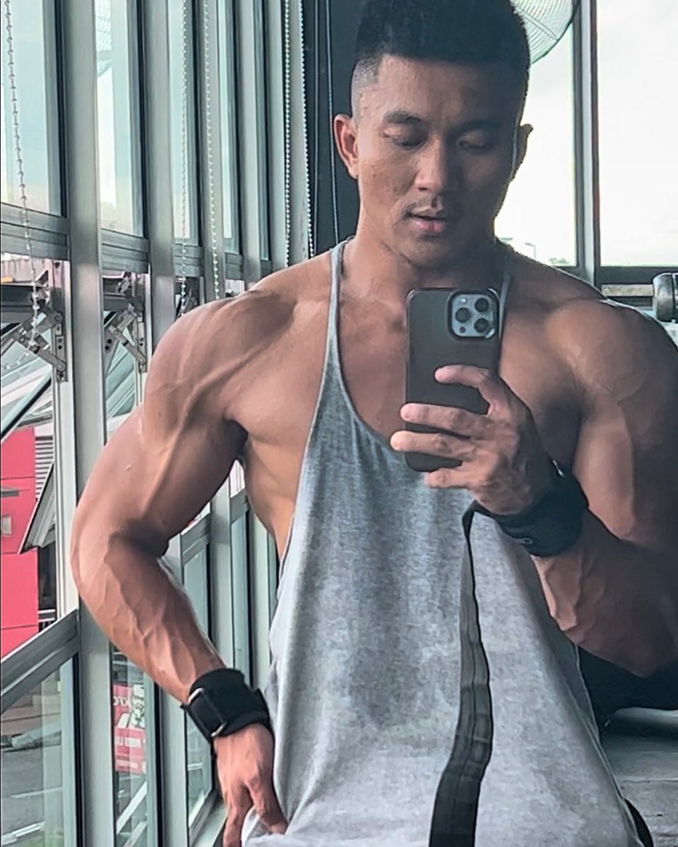 1000Fears's tweet photo. Your body can stand almost anything. It's your mind you have to convince. https://t.co/W4ftjk1MOX