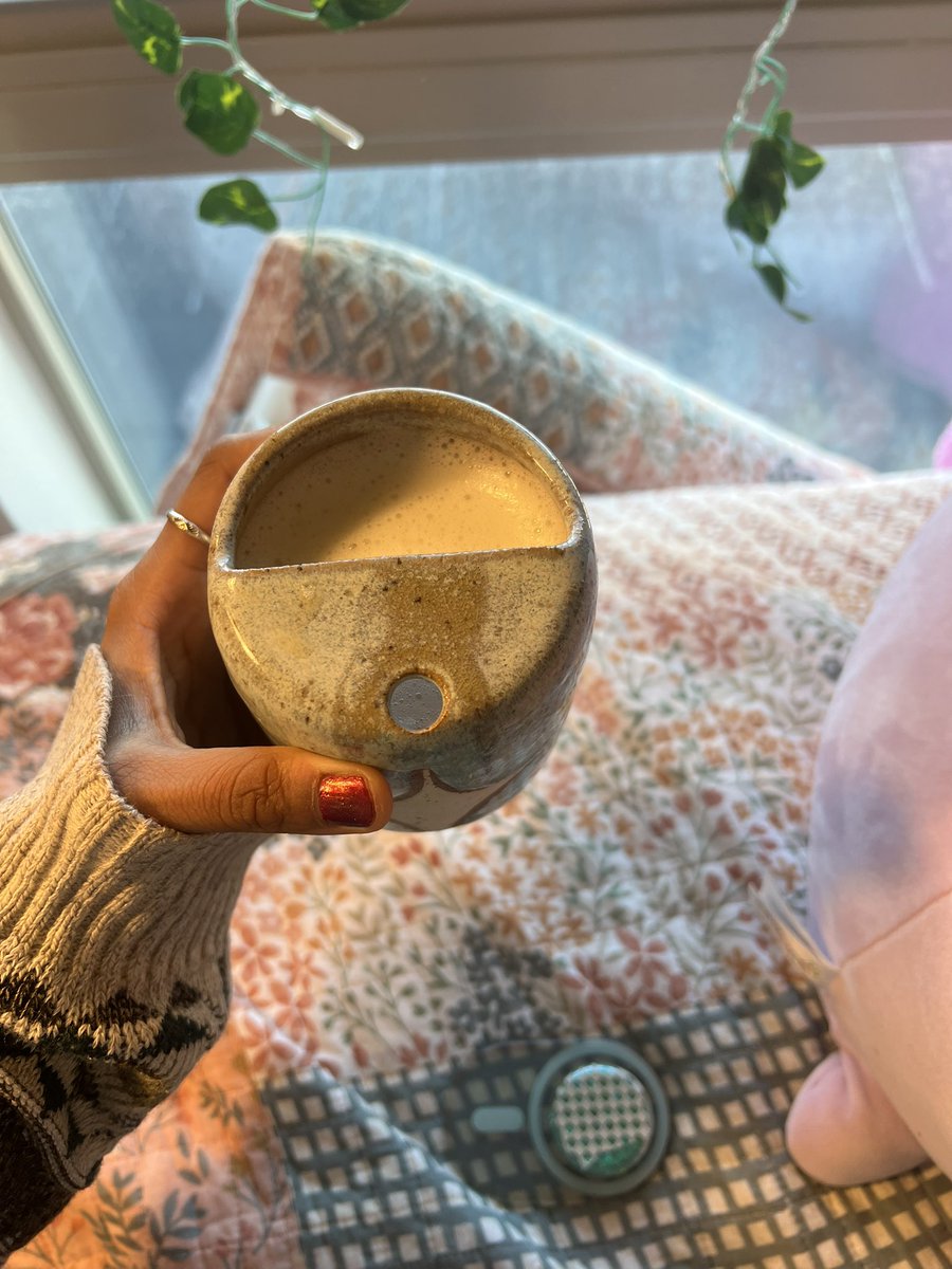 hi guys again, i wanted to show you this mug i got as a gift for myself 🥰u

can someone explain to me why every time i think of  or see cutsey mugs or plates, they feel ed coded ??? 

i know they literally aren’t related but… you know… 😝