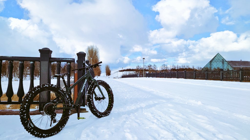 space_PNDMS's tweet photo. 晴れた晴れた(∩´∀`)∩
新雪楽しいーー
#GFBD https://t.co/4pGthBflNc