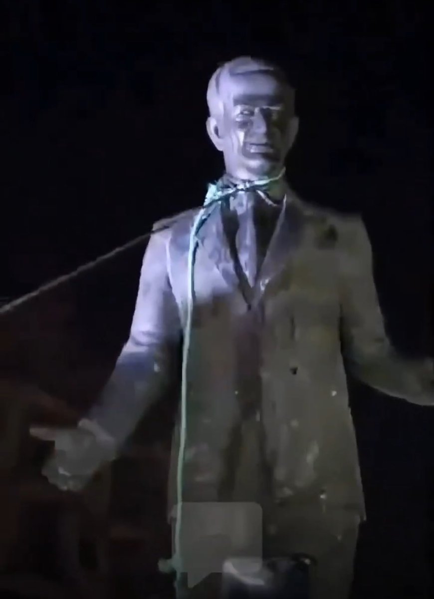 AtiyaFoad's tweet image. عيوني ماتصدق الأخبار اللي اشوفها!! من ٢٠١١ عند  حتى الآن لا اعرف كم كانت مشاعر الفخر والحزن والخيبة و الاعتزاز واليأس تتقلب داخلي من اتابع اخبار سوريا! واأخيراا الحرية انتصرت واخيرااا الشعب فرض سيادته على جلاديه! الربيع العربي المجمد يخضر جديد 😍