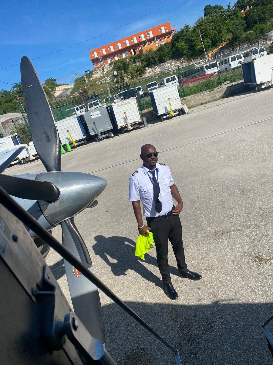 13 years of hard work,discipline &amp; determination .. Wasn’t Given to me, THIS WAS EARNED!!

#Humble #Determination 🫡👨🏾‍✈️