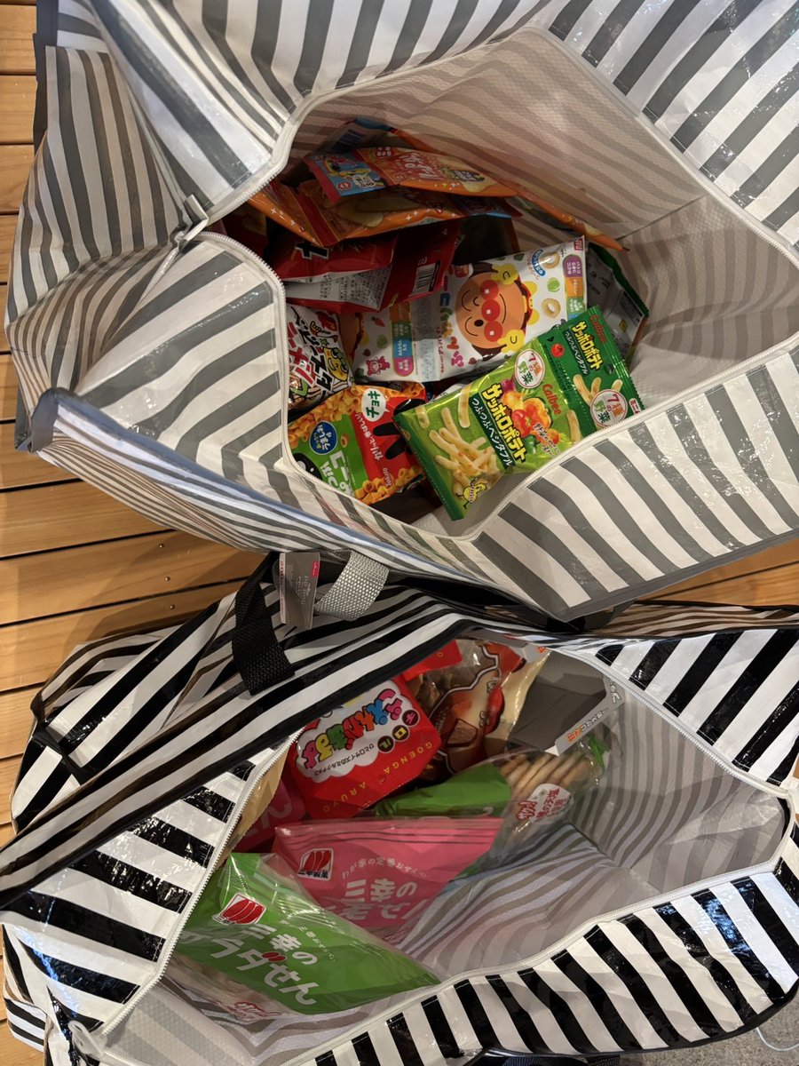 お菓子を大量に買い込みました
イベント帰り参加者もスタッフさんも
もらって帰ってね！
受付にあります！
#笠間コス