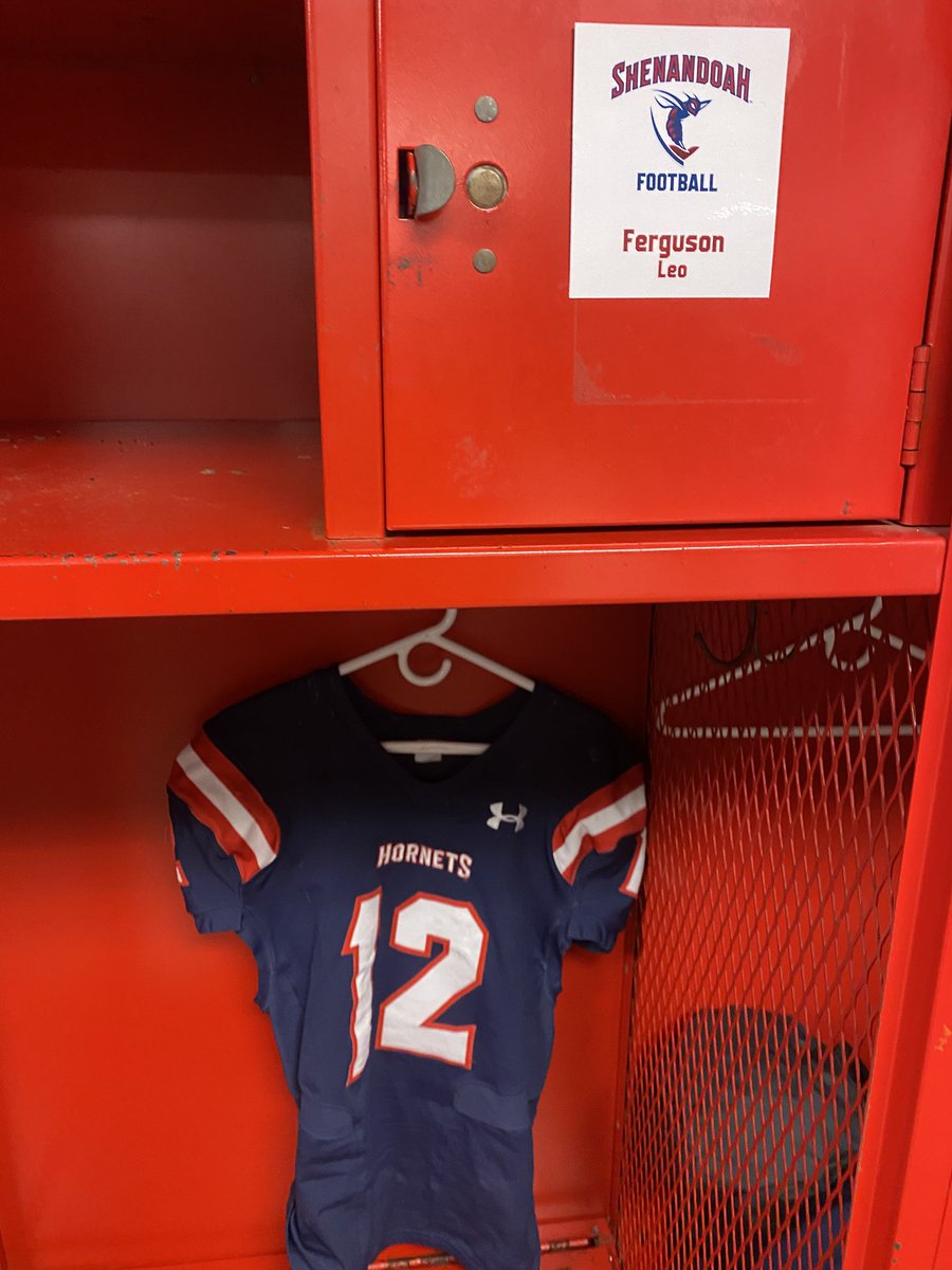 Leo Ferguson (@leo_ferguson8) on Twitter photo Blessed to go on a visit to <a href="/SUhornetsFB/">Shenandoah Football</a> today, thank you to <a href="/56ways/">KalvinOliver</a> and <a href="/yoder847/">Coach Yoder</a> for having me. Great team values and love how they treat academics
<a href="/CHHSChargersFB/">ChancellorFootball</a> <a href="/ChanAthletics/">Chancellor Athletics</a> <a href="/grip_h/">Coach Klarke</a> Blessed to go on a visit to <a href="/SUhornetsFB/">Shenandoah Football</a> today, thank you to <a href="/56ways/">KalvinOliver</a> and <a href="/yoder847/">Coach Yoder</a> for having me. Great team values and love how they treat academics
<a href="/CHHSChargersFB/">ChancellorFootball</a> <a href="/ChanAthletics/">Chancellor Athletics</a> <a href="/grip_h/">Coach Klarke</a>